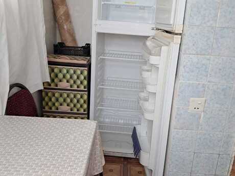 2 otaqlı köhnə tikili - Elmlər Akademiyası m. - 34 m²