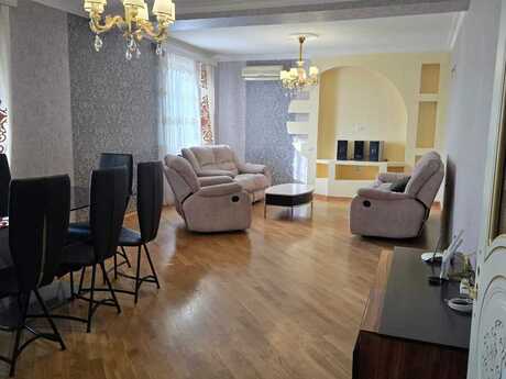 4 otaqlı köhnə tikili - Nəsimi m. - 112 m²