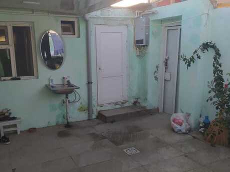 3 otaqlı həyət evi/bağ evi - Zabrat q. - 80 m²