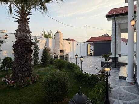 4 otaqlı həyət evi/bağ evi - Mərdəkan q. - 180 m²