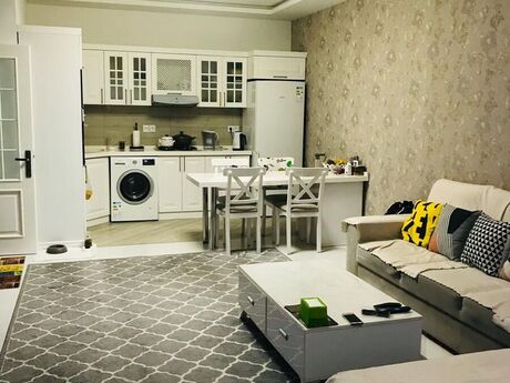 3 otaqlı yeni tikili - Şah İsmayıl Xətai m. - 100 m²