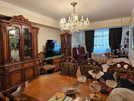 3 otaqlı köhnə tikili - Elmlər Akademiyası m. - 80 m²