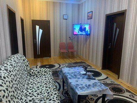 6 otaqlı həyət evi/bağ evi - Nardaran q. - 90 m²
