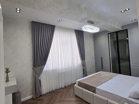 3-комн. новостройка - м. Ази Асланов - 105 м²