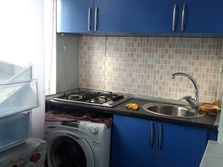 3 otaqlı köhnə tikili - 20 Yanvar m. - 50 m²