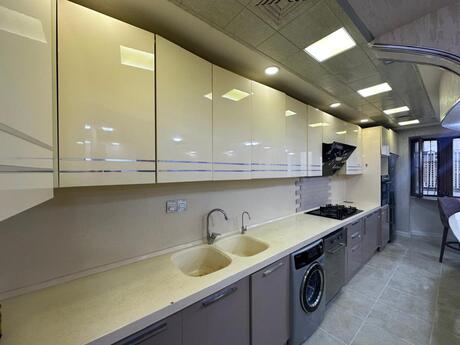 3 otaqlı yeni tikili - Nəriman Nərimanov m. - 135 m²