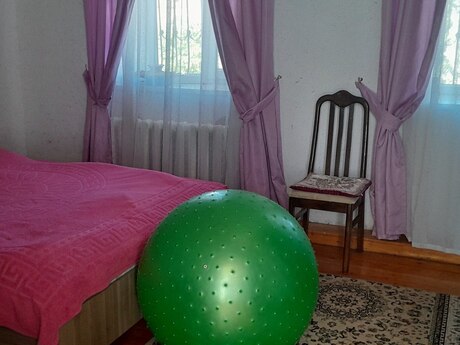 3 otaqlı həyət evi/bağ evi - Buzovna q. - 100 m²