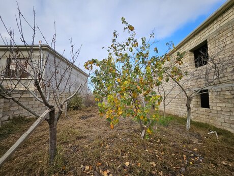 8 otaqlı həyət evi/bağ evi - Məmmədli q. - 300 m²