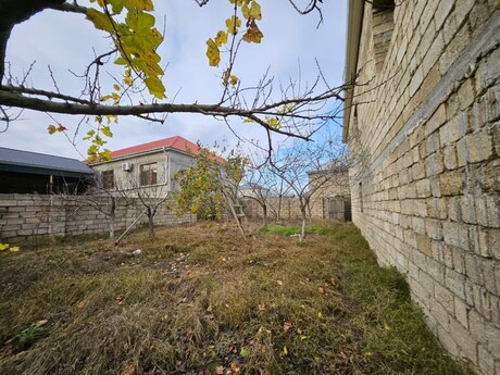 8 otaqlı həyət evi/bağ evi - Məmmədli q. - 300 m²