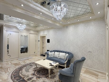5 otaqlı yeni tikili - İnşaatçılar m. - 245 m²