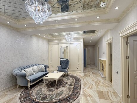 5 otaqlı yeni tikili - İnşaatçılar m. - 245 m²