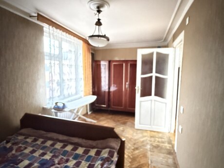 2 otaqlı köhnə tikili - Şah İsmayıl Xətai m. - 48 m²