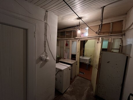 2 otaqlı köhnə tikili - 28 May m. - 35 m²