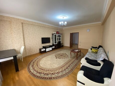3 otaqlı yeni tikili - Şah İsmayıl Xətai m. - 130 m²