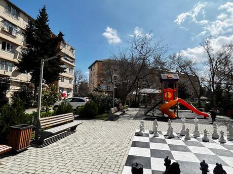 3 otaqlı köhnə tikili - Qara Qarayev m. - 70 m²