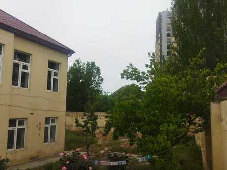 6 otaqlı həyət evi/bağ evi - Avtovağzal m. - 300 m²