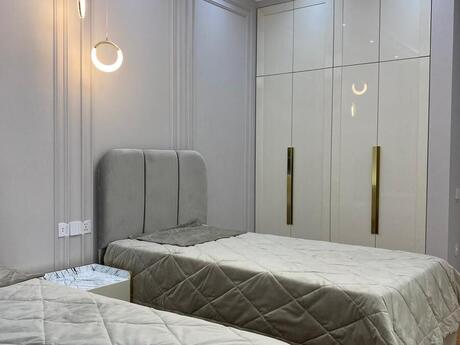 4 otaqlı yeni tikili - Nəsimi r. - 180 m²