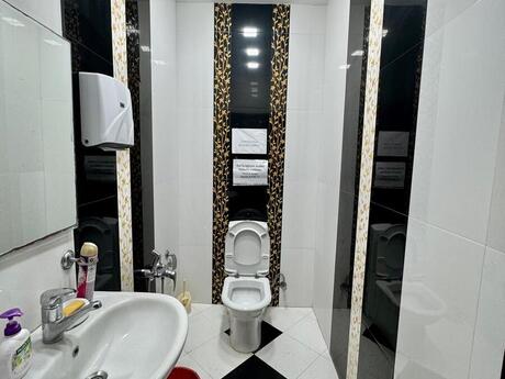 20-комн. офис - м. 28 мая - 940 м²