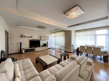 3 otaqlı yeni tikili - 28 May m. - 150 m²