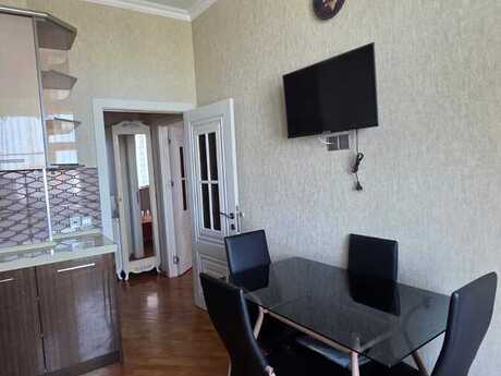 2 otaqlı yeni tikili - Azadlıq Prospekti m. - 70 m²