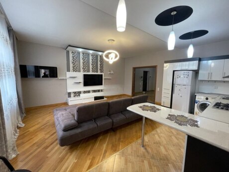 3 otaqlı yeni tikili - Gənclik m. - 140 m²