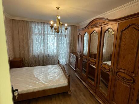 3 otaqlı köhnə tikili - Nəsimi r. - 85 m²