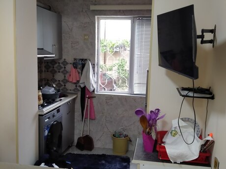 1 otaqlı köhnə tikili - Azadlıq Prospekti m. - 34 m²