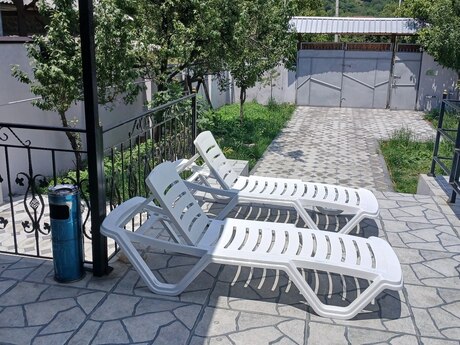 4 otaqlı həyət evi/bağ evi - Qax - 80 m²