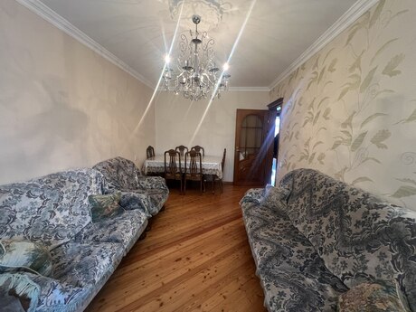 3 otaqlı köhnə tikili - Əhmədli q. - 80 m²