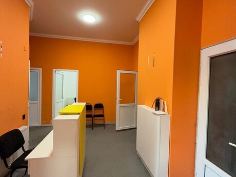 6 otaqlı ofis - Elmlər Akademiyası m. - 125 m²