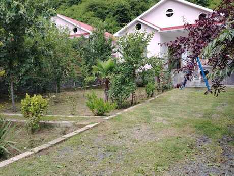 4 otaqlı həyət evi/bağ evi - Qax - 70 m²