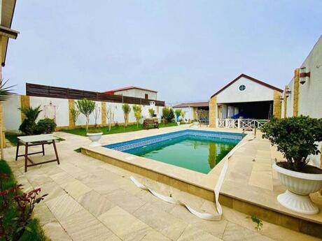 4 otaqlı həyət evi/bağ evi - Mərdəkan q. - 250 m²