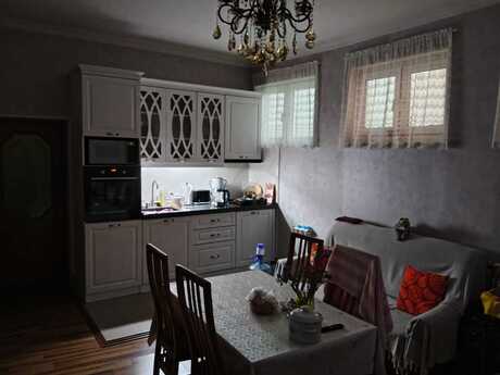 4 otaqlı həyət evi/bağ evi - Nərimanov r. - 115.9 m²