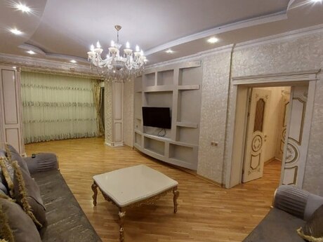 3 otaqlı yeni tikili - Şah İsmayıl Xətai m. - 100 m²