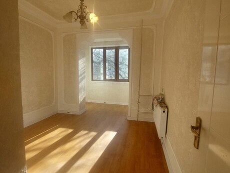 3 otaqlı köhnə tikili - Həzi Aslanov m. - 85 m²