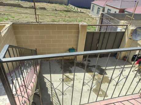 5 otaqlı həyət evi/bağ evi - Masazır q. - 145 m²