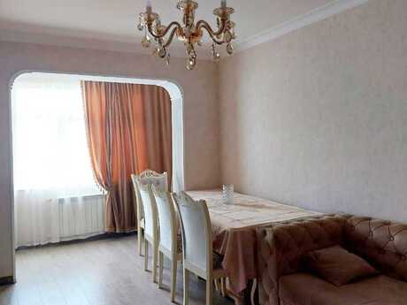 2 otaqlı köhnə tikili - Azadlıq Prospekti m. - 65 m²