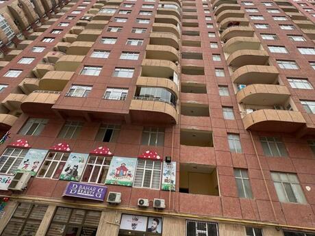 Elan №6135745 - Bakı, Gənclik m., 4 otaqlı, 200 m², 9/20 mərtəbə