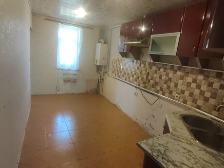 3 otaqlı köhnə tikili - Əmircan q. - 50 m²