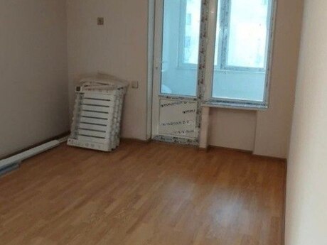 2 otaqlı köhnə tikili - Qara Qarayev m. - 35 m²
