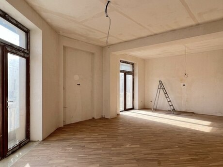 3 otaqlı yeni tikili - Şah İsmayıl Xətai m. - 130 m²