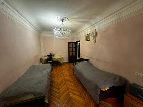 3 otaqlı köhnə tikili - Xalqlar Dostluğu m. - 80 m²