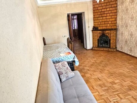 4 otaqlı köhnə tikili - Xalqlar Dostluğu m. - 110 m²