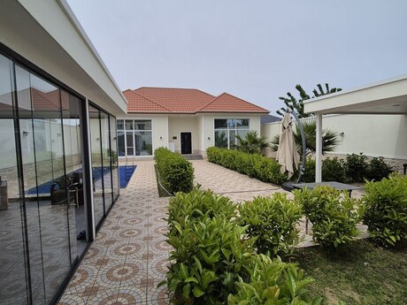 4 otaqlı həyət evi/bağ evi - Şağan q. - 150 m²