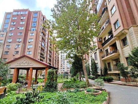 4 otaqlı yeni tikili - Gənclik m. - 180 m²