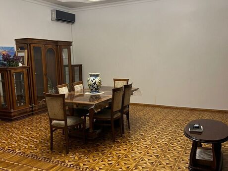 3 otaqlı köhnə tikili - Sahil m. - 110 m²