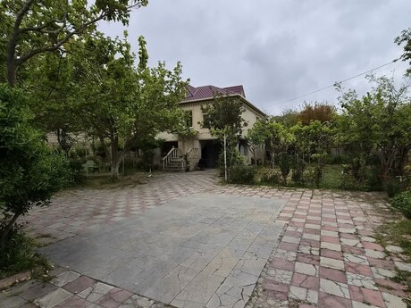 5 otaqlı həyət evi/bağ evi - Abşeron r. - 130 m²