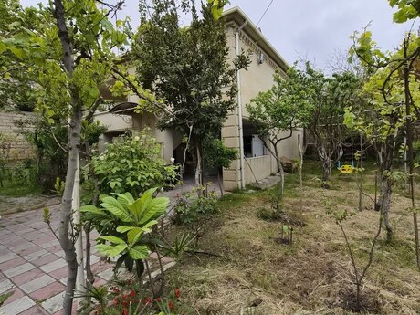 5 otaqlı həyət evi/bağ evi - Abşeron r. - 130 m²