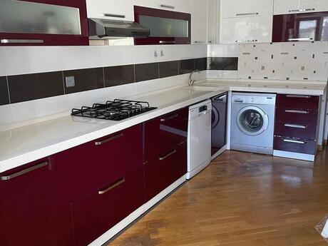 2-комн. новостройка - м. Насими - 100 м²