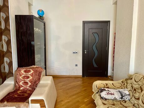 2-комн. новостройка - м. Насими - 100 м²